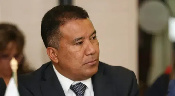 Detienen a un gobernador de Colombia por adjudicar contratos a la guerrilla