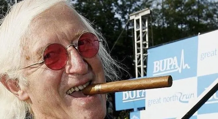 Al menos 500 supuestos abusos del expresentador de la BBC Jimmy Savile