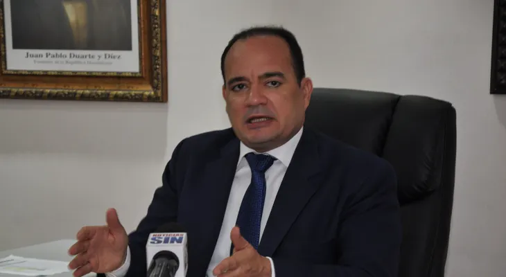 Colegio Abogados denuncia reforma policial prohíbe ejercicio del derecho de los agentes