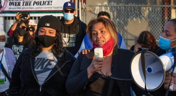 Protestas por abuso policíaco regresan a Los Ángeles tras muerte de hispano