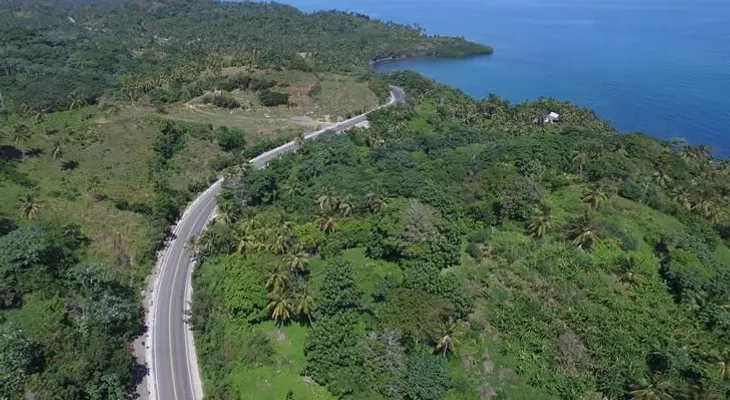 Nueva carretera amplia zona de influencia turística de Punta Cana