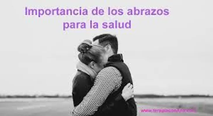 Los abrazos te rejuvenecen, disminuyen la presión arterial y hacen la vida más feliz 
