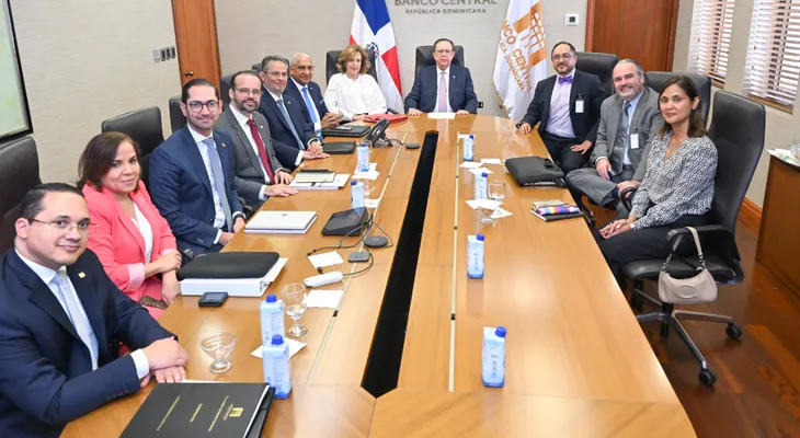 Valdez Albizu recibe una misión técnica del BID a fin de potenciar el financiamiento a MIPYMES a través del BANDEX