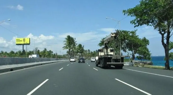 Obras Públicas cierra elevados de autopista Las Américas