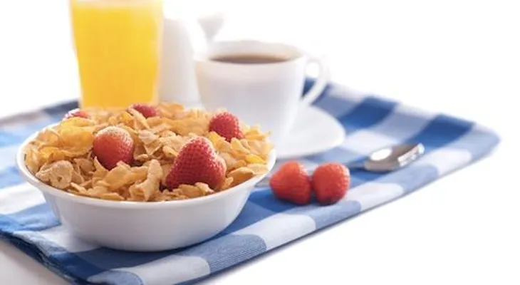 ¿Saltarse el desayuno adelgaza?