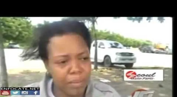 Someterán a la Justicia a la mujer que se vestía de policía para atracar (VIDEO)