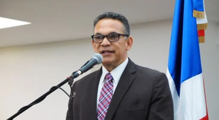 Gobierno convocará a encuentro para debatir propuesta de cambio de horario 