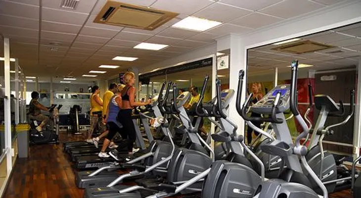 Gérmenes y virus en el gimnasio: cómo defenderse