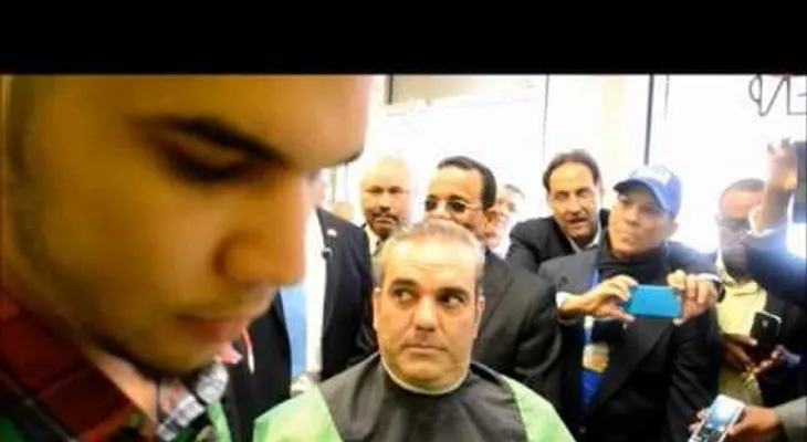 Luis Abinader dio estos tres datos en una peluquería en NY  (VIDEO)