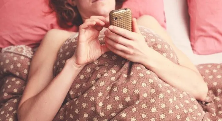 5 malos hábitos que pueden impedir que descanses