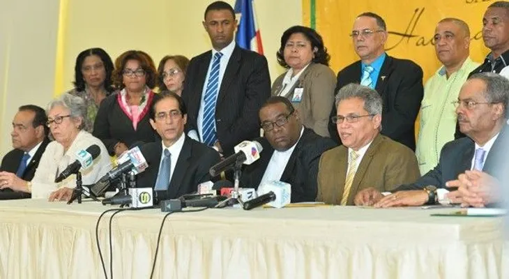 El Gobierno y los gremios de salud acuerdan discutir una agenda de ocho puntos 