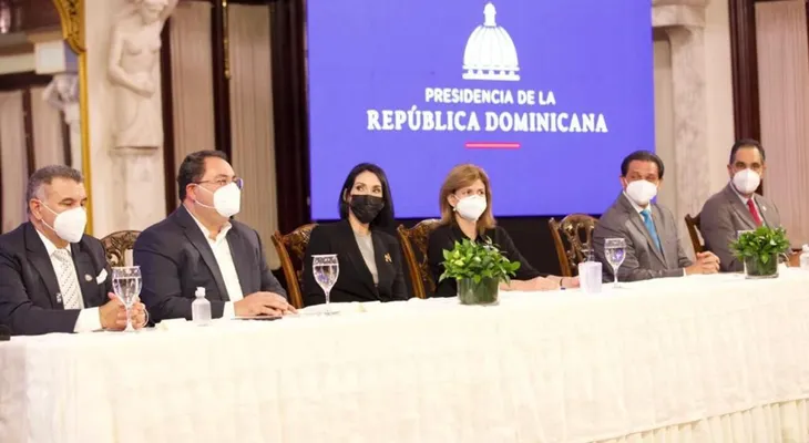 SNS, primera dama e instituciones del sector salud lanzan proyecto para la detección temprana de cáncer