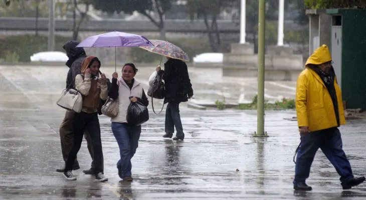 Onamet mantiene aviso contra inundaciones
