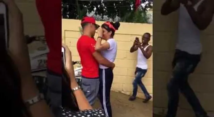 Una romántica y sorpresiva declaración de amor que recorre el Mundo