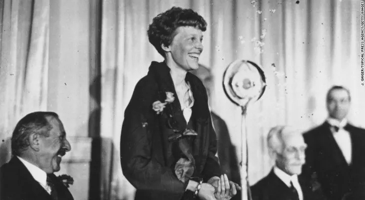 El último capítulo de Amelia  Earhart estuvo lleno de heroísmo