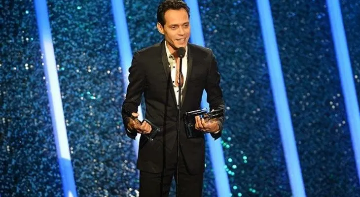 Dicen que el Poeta Callejero se pasó de lambón en premios Billboard 2014