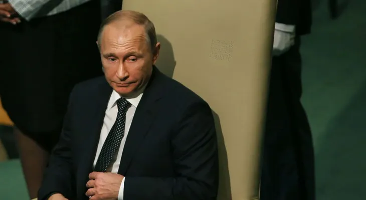 El Senado ruso autoriza a Putin usar la Fuerza Aérea en Siria