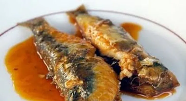 Video: Ministro Industria y Comercio niega aconsejara población comer sardinas en lugar de pollo 