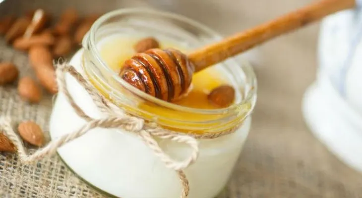 Maneras en la que lucirás increíble si incluyes yogurt estilo griego en tu día a día