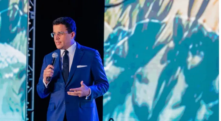 Collado destaca crecimiento del turismo desde Puerto Rico
