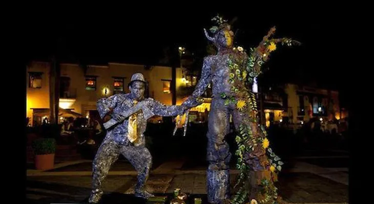 Realizan Festival Internacional de Estatuas Vivas en Plaza España