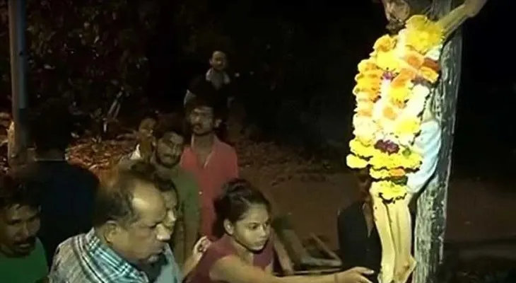 Jesucristo y su estatua que derrama un líquido con "propiedades curativas" (VIDEO)