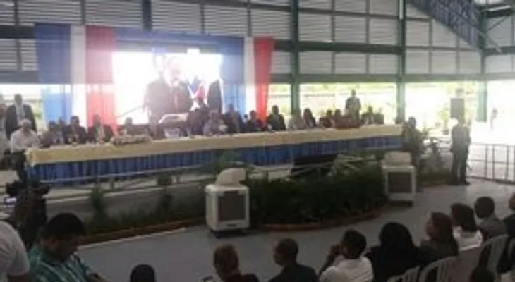 Presidente Danilo Medina entrega tres obras en La Nueva Barquita