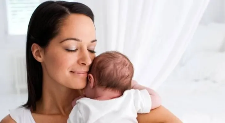 ¿Existe realmente el instinto maternal? Expertos lo cuestionan
