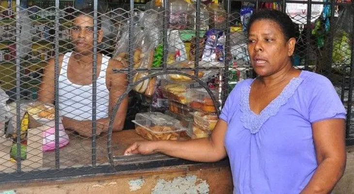 Protestan por largas tandas de apagones