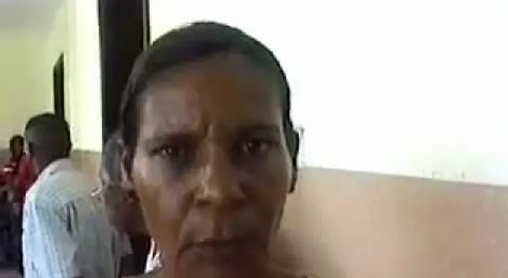 Hombre apuñala al menos a veinte estudiantes 