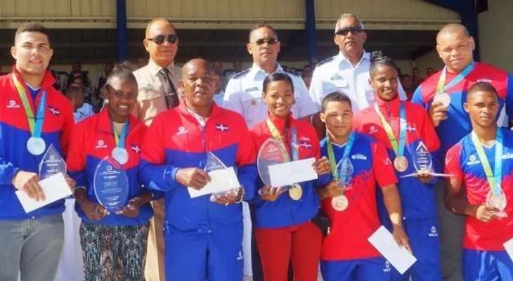 Fuerza Aérea reconoce medallistas de Panamericanos