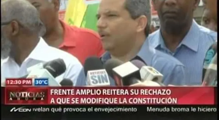 Fidel Santana reitera su rechazo a la modificación constitucional