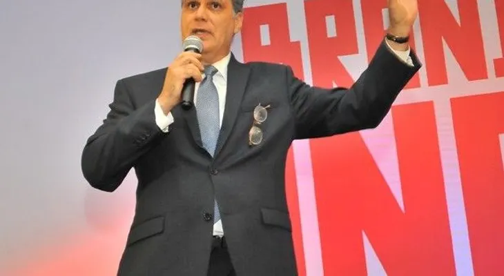 Consultor cree LF le conviene integrarse a campaña de DM; dice PLD sabe manejar más sus conflictos 
