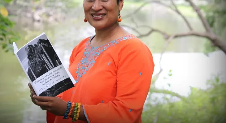 Ilka Oliva Corado y la migración con todas sus letras en la Feria del Libro de Chicago