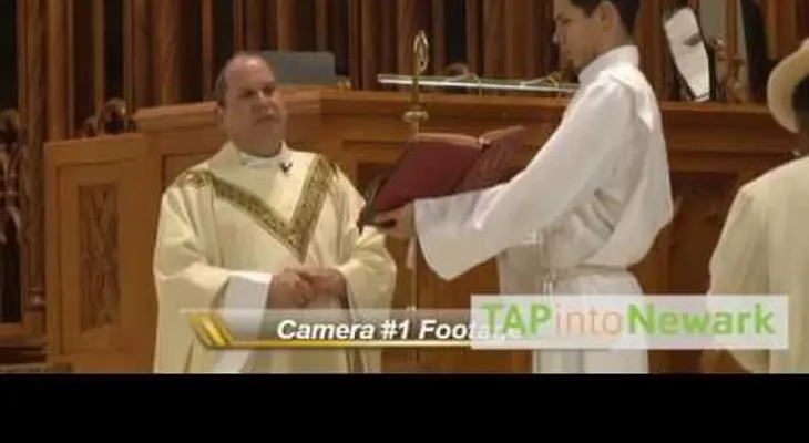 Obispo hispano fue golpeado dentro de Catedral NJ (VIDEO)