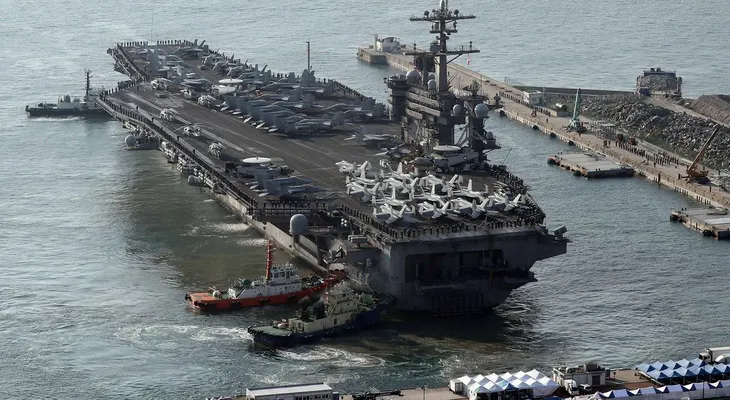 Tensión en la península coreana: llegó el portaaviones USS Carl Vinson para realizar entrenamientos en la zona