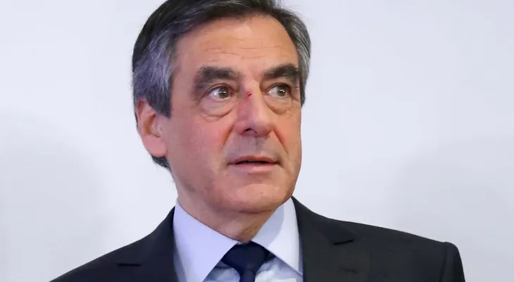 François Fillon acepta la derrota y llama a votar por Emmanuel Macron en segunda vuelta