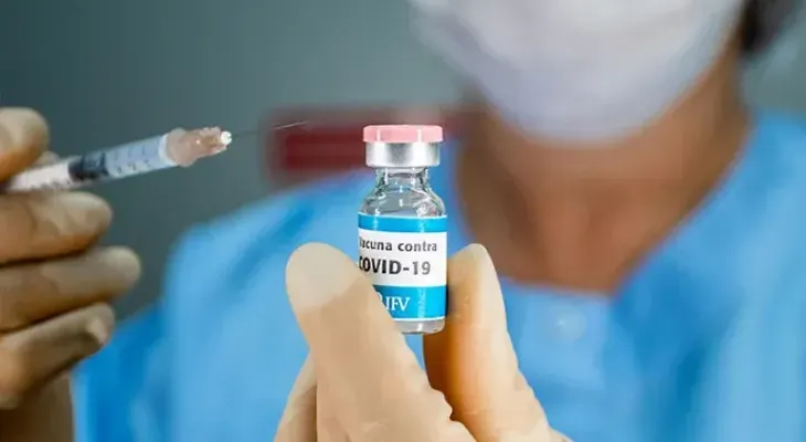 La vacuna china CoronaVac ofrece una protección del 83,5 % contra el covid-19, según estudio