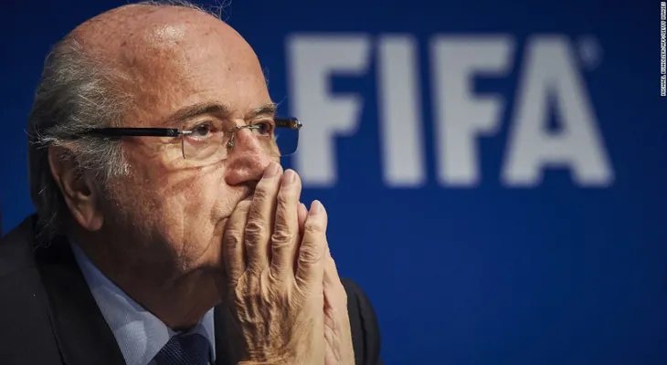 Hospitalizan a Joseph Blatter, suspendido presidente de la FIFA