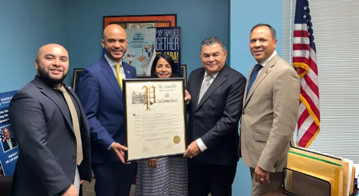 Congreso de NY reconoce al Doctor Alejandro A