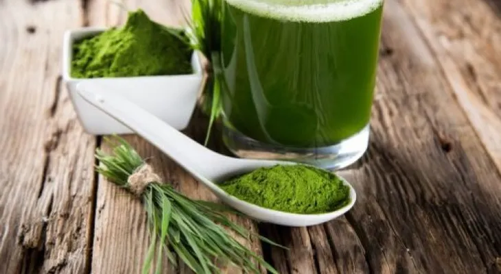 Cómo preparar agua verde para desintoxicar tu cuerpo en 3 días