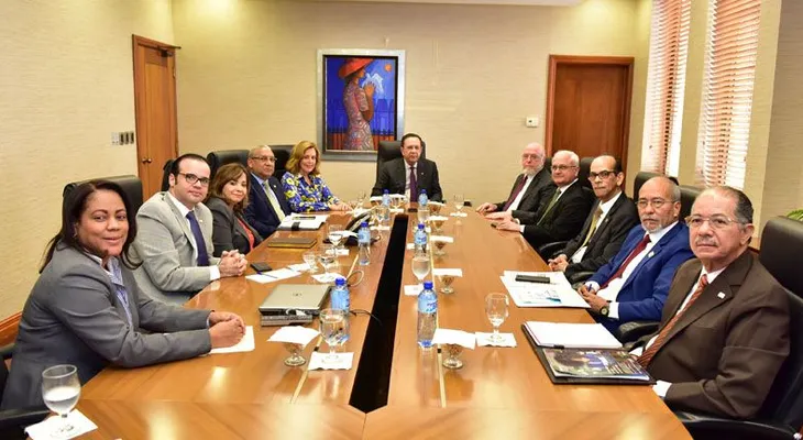 Banco Central y ministerio de Cultura pasan revista a trabajos sobre sector cultural