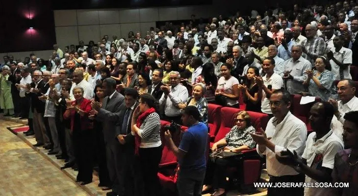 Juan Bolívar Díaz recibe respaldo social en la UASD