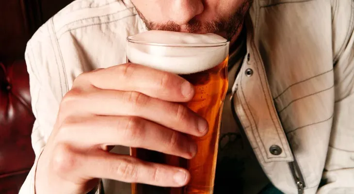 Los que no toman alcohol mueren más joven!