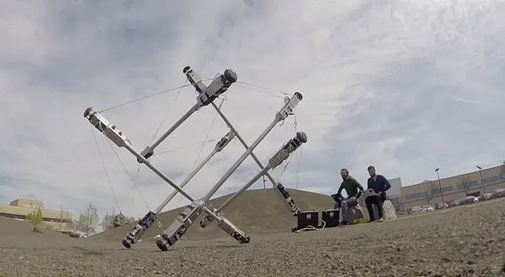 Como en "Interstellar":  la NASA revela nuevo robot para explorar planetas lejanos (VIDEO)