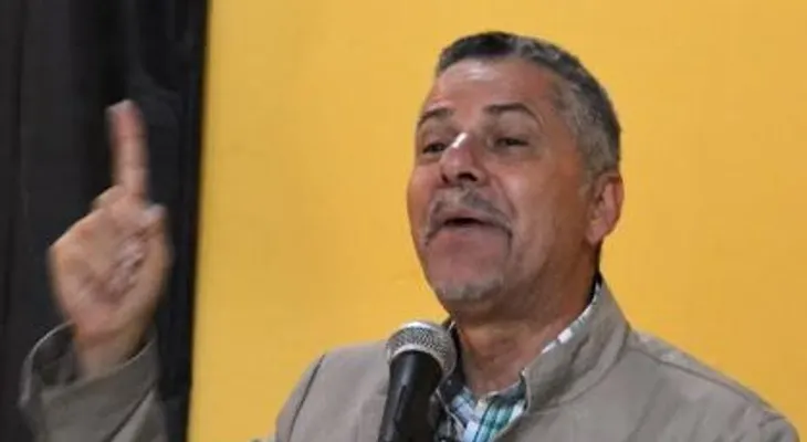 Diputado Jiménez oficializa renuncia del PLD 