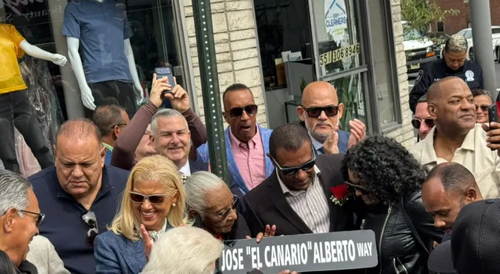 Inmortalizan a José Alberto «El Canario» con una calle que lleva su nombre en Union City