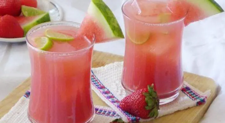 Batidos de frutas para limpiar tu cuerpo