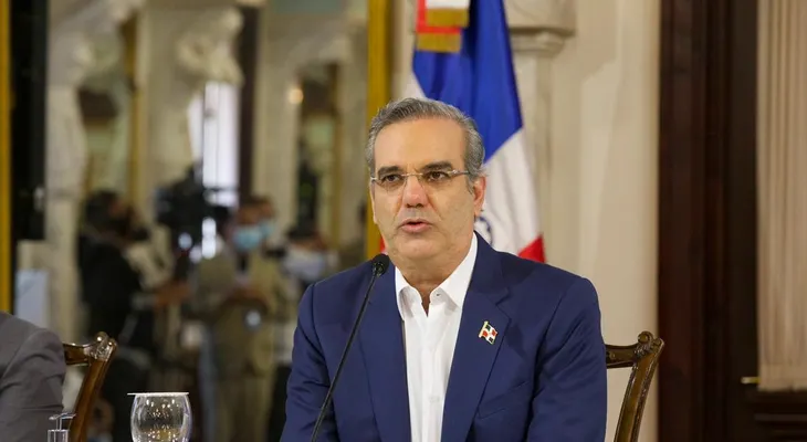 Abinader se vacunará contra el Covid-19 este miércoles, en el Club San Carlos