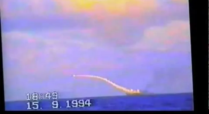 Imágenes inéditas de un misil Granit lanzado desde el portaaviones ruso Admiral Kuznetsov (VIDEO)